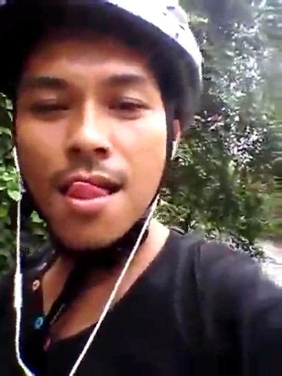 tsupaan sa gubat|Melting Pot of Men: Jakol sa Kubo .